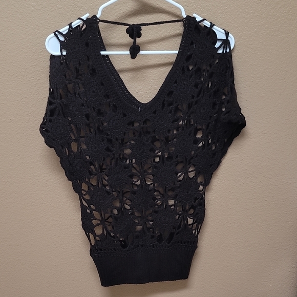 Elegant Crochet V-Neck Sweater 🤎 - Picture 5 of 6